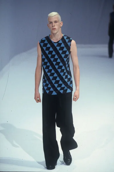 Look 37
